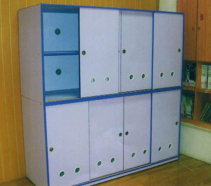 19.2 A99透氣孔棉被櫃