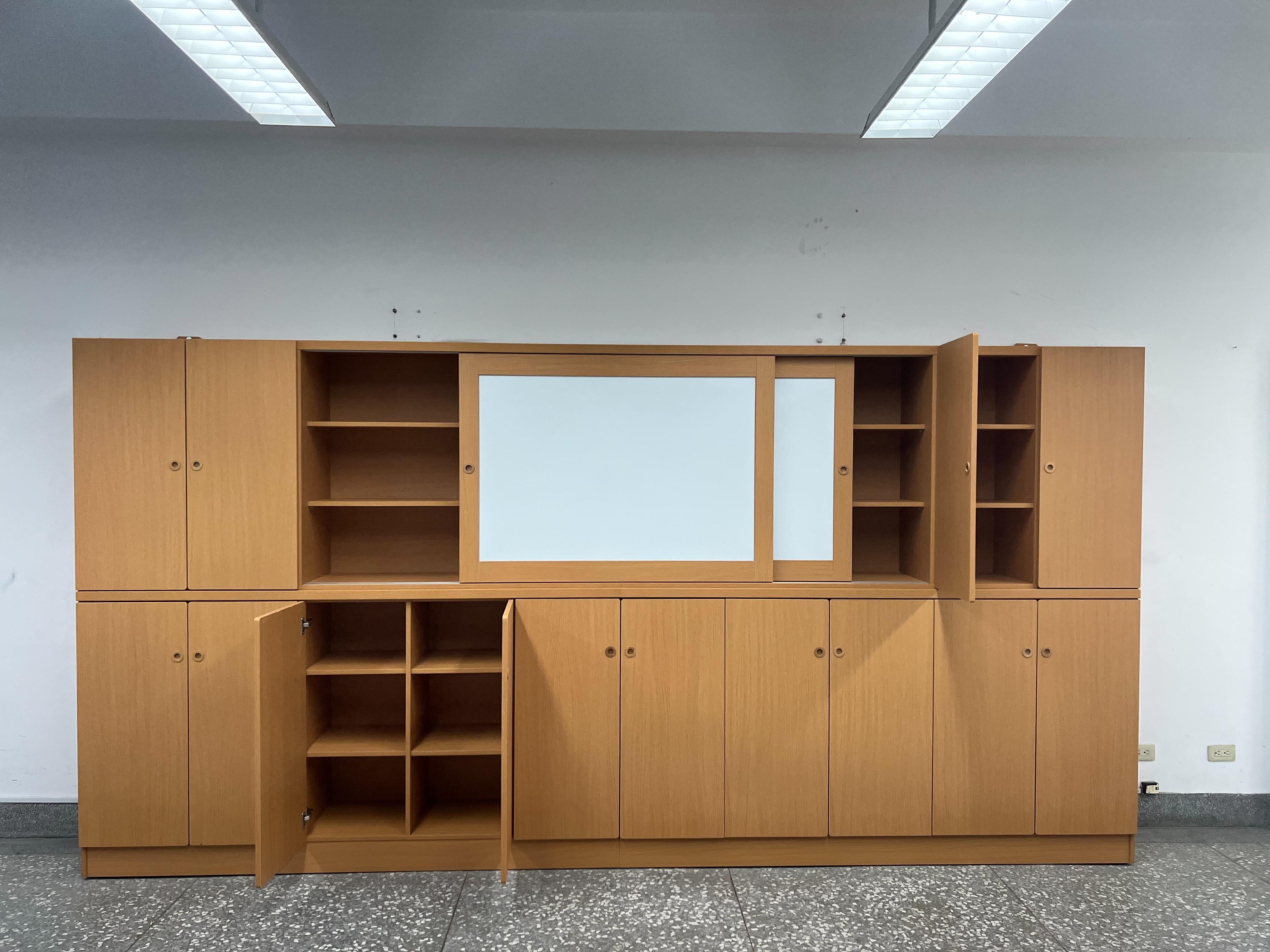 15.1 白板教具櫃
