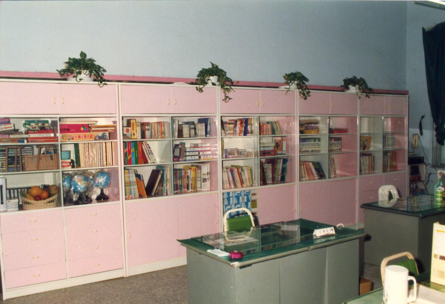 17.3 辦公資料櫃