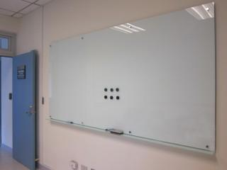 17.4玻璃白板+筆槽