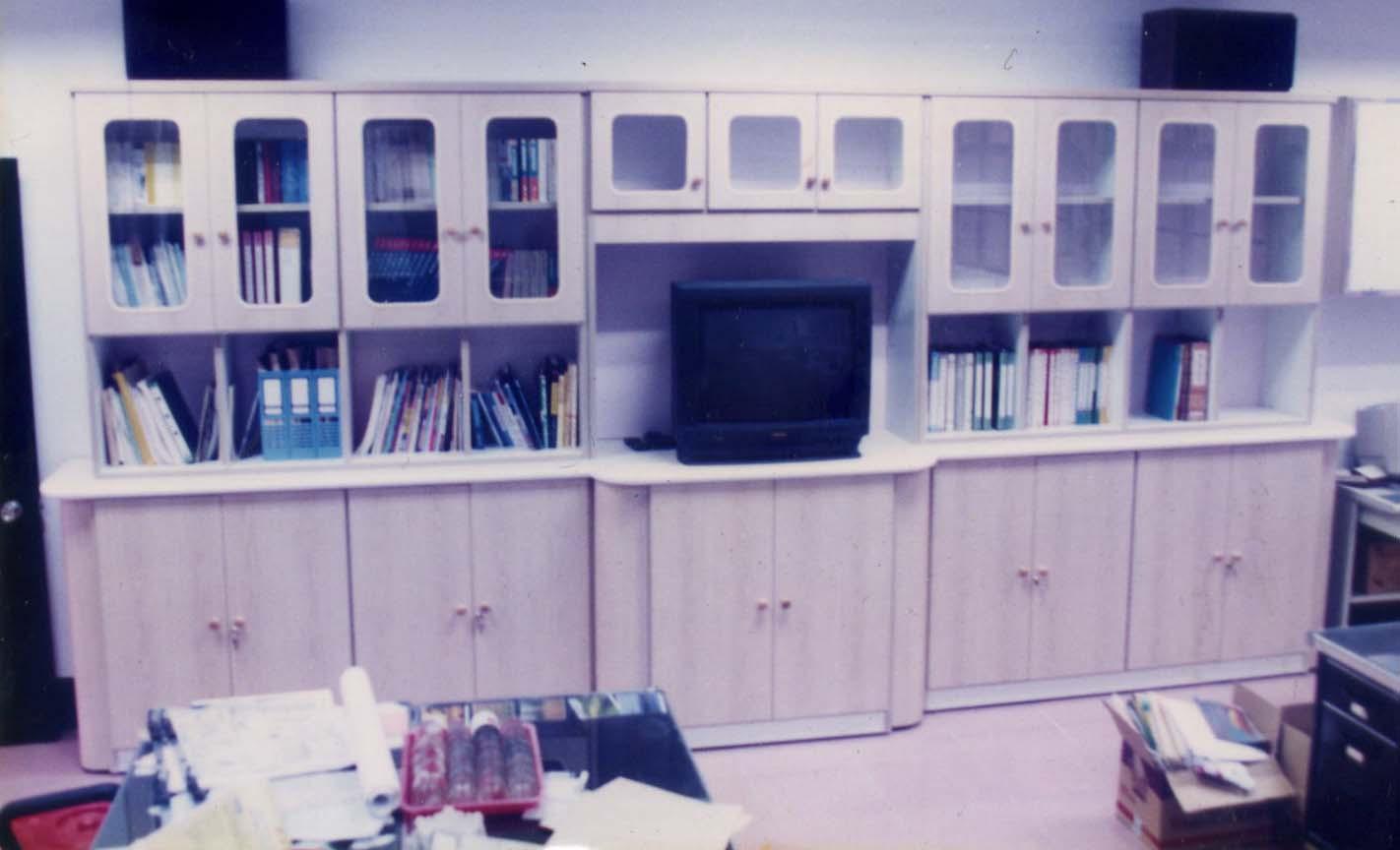 19.2 辦公資料櫃