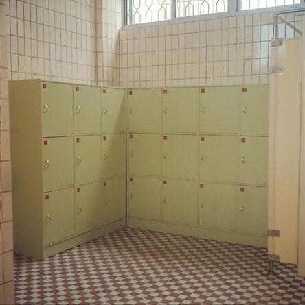 13.2 塑鋼更衣櫃