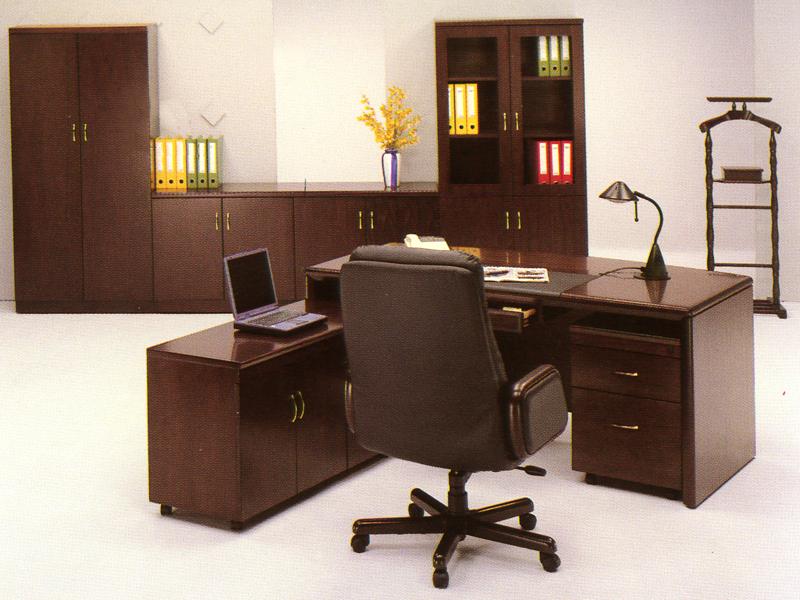 13.4 校長主管桌