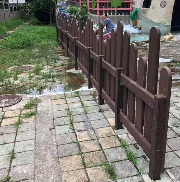 5.2 原木雕刻圍柵