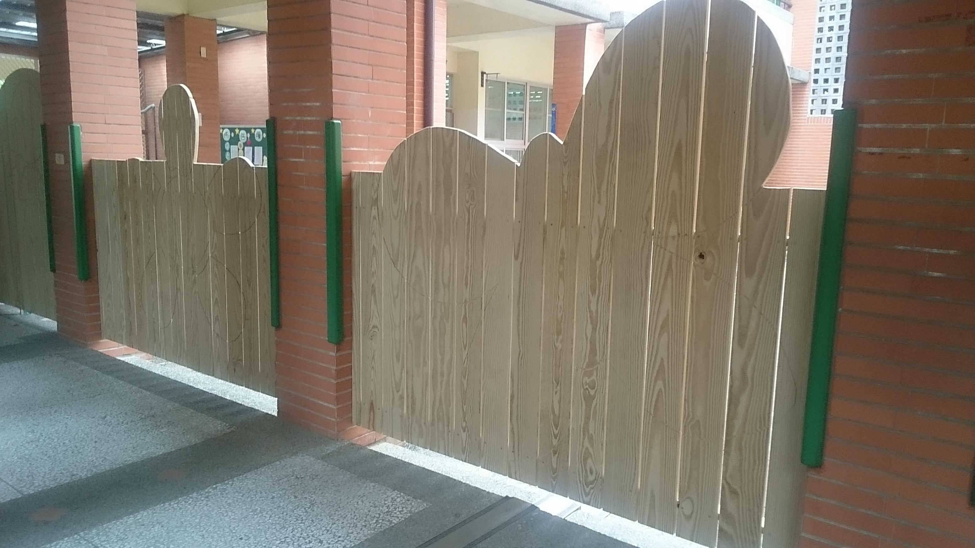 3.6 原木雕刻圍柵