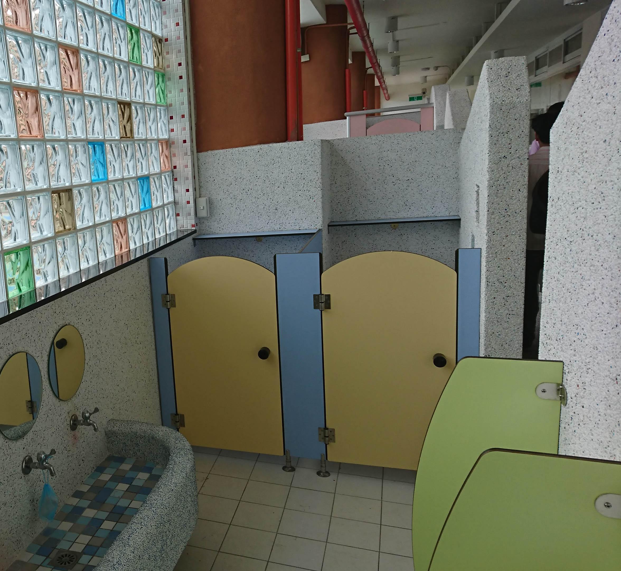 1.2 幼兒 女生馬桶 隔間導板