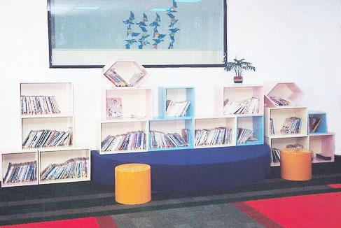 25.3 組合圖書塑鋼