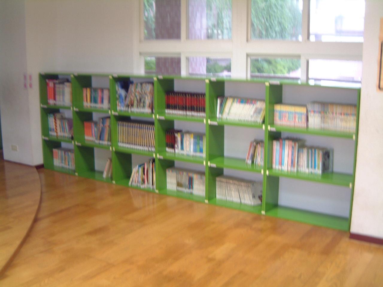 27.5 塑鋼圖書組合座